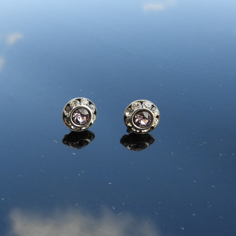 Swarovski Light Amethyst Cat Eyes Earrings